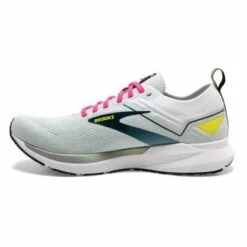 Brooks Ricochet 3