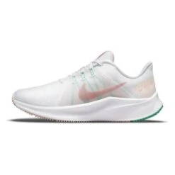 Nike Quest 4