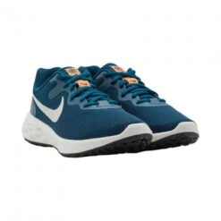 Nike Revolution 6